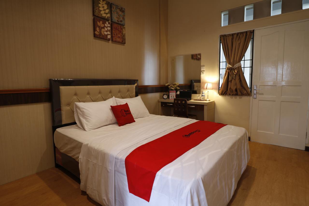 Reddoorz Plus Near Universitas Sumatera Utara Medan Eksteriør bilde