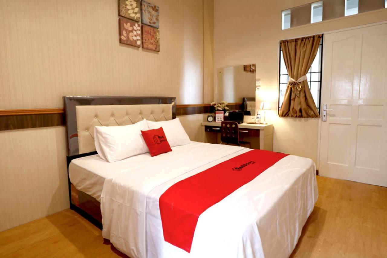 Reddoorz Plus Near Universitas Sumatera Utara Medan Eksteriør bilde